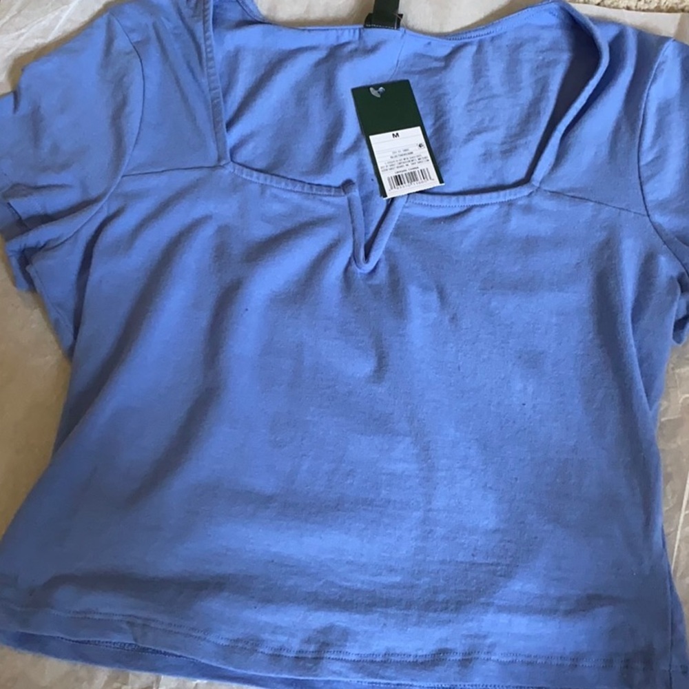 Cute blue top